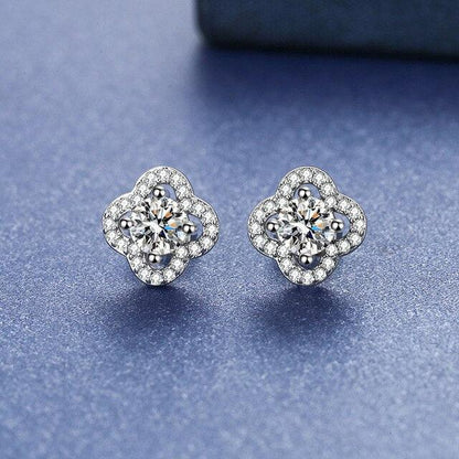 Four Leaf Clover Moissanite Stud Earrings 1 Carat Per Pair